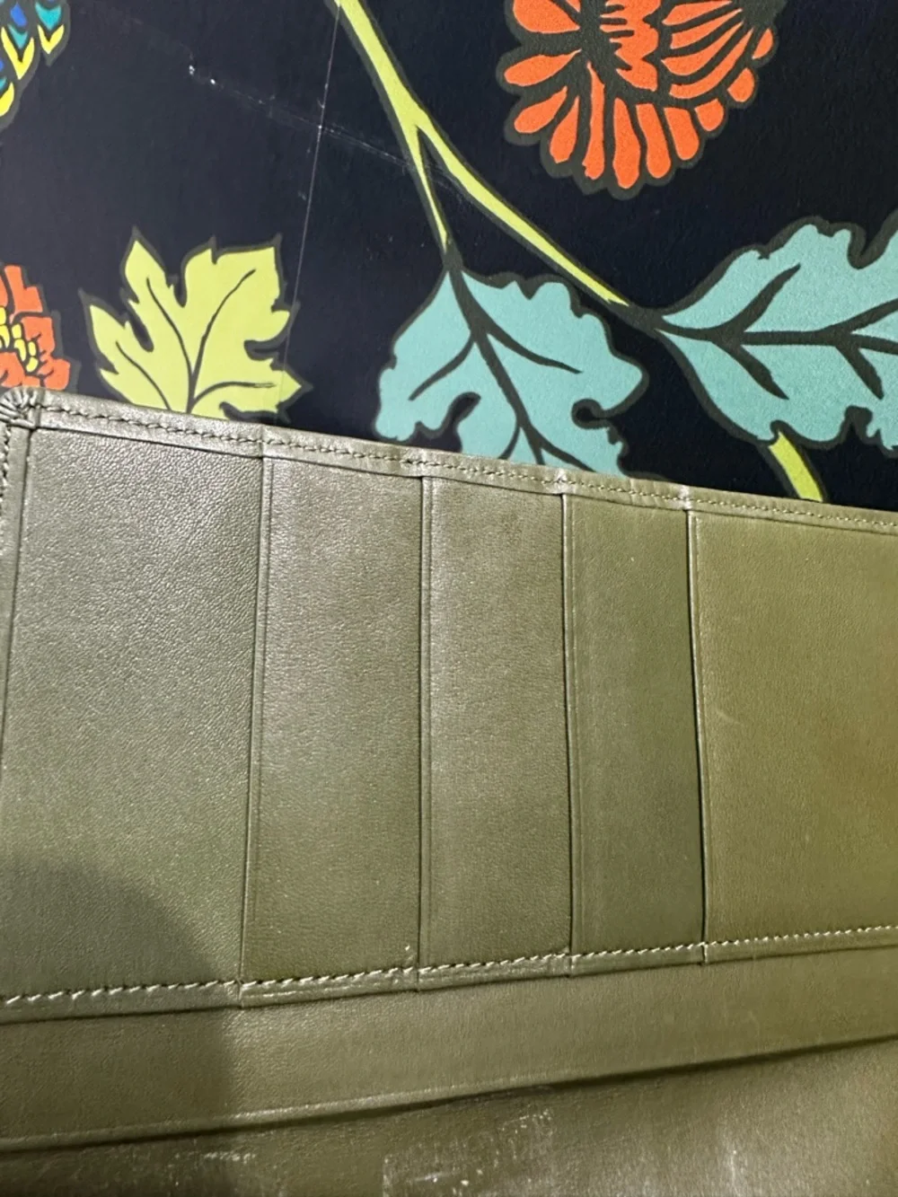 Vintage Givenchy Green Leather Kiss Lock Wallet Clutch Paris - Picture 12 of 13